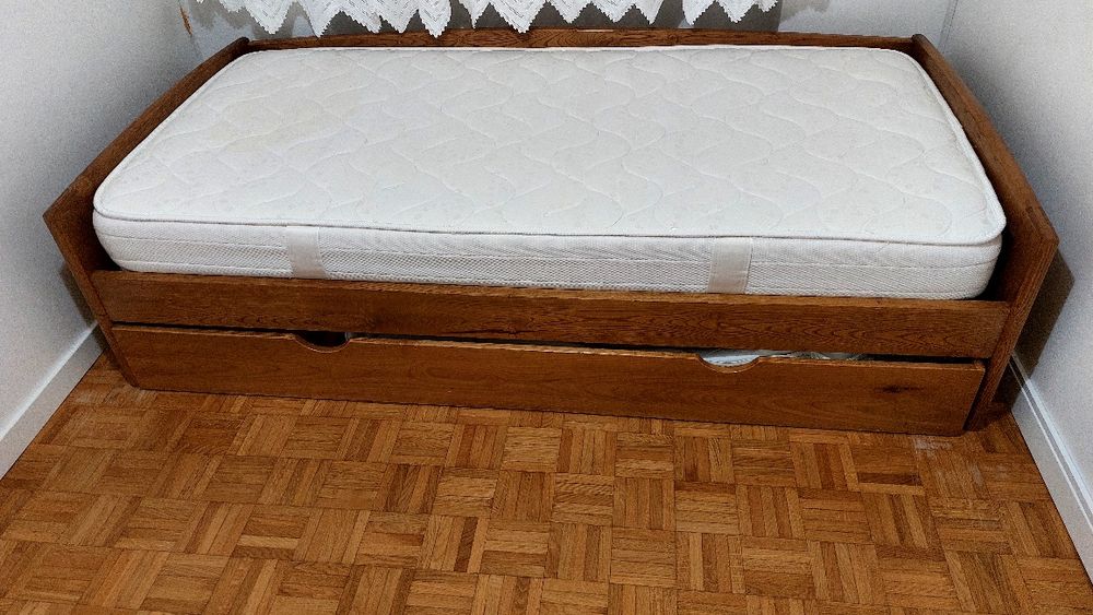 Cama + estrado + colchão