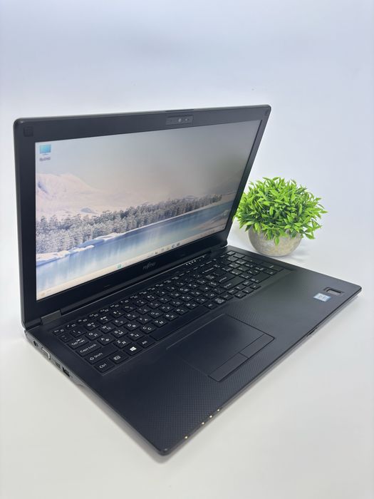 Fujitsu LifeBook E558