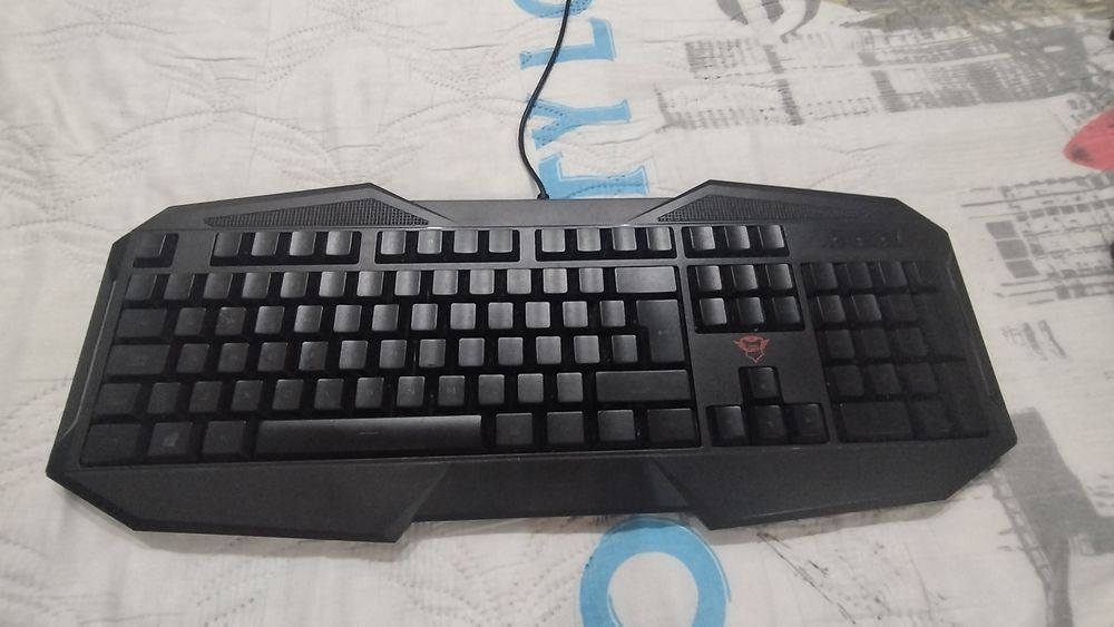 Teclado gaming Trust