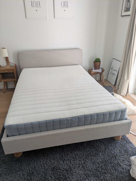 Cama de casal nova