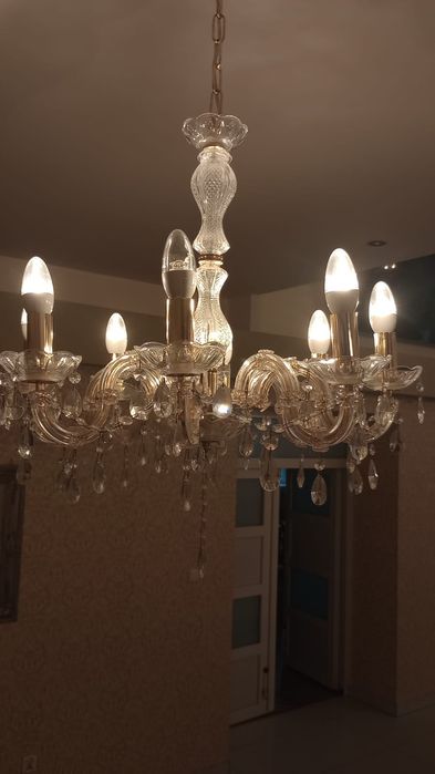 Żyrandole do sprzedania