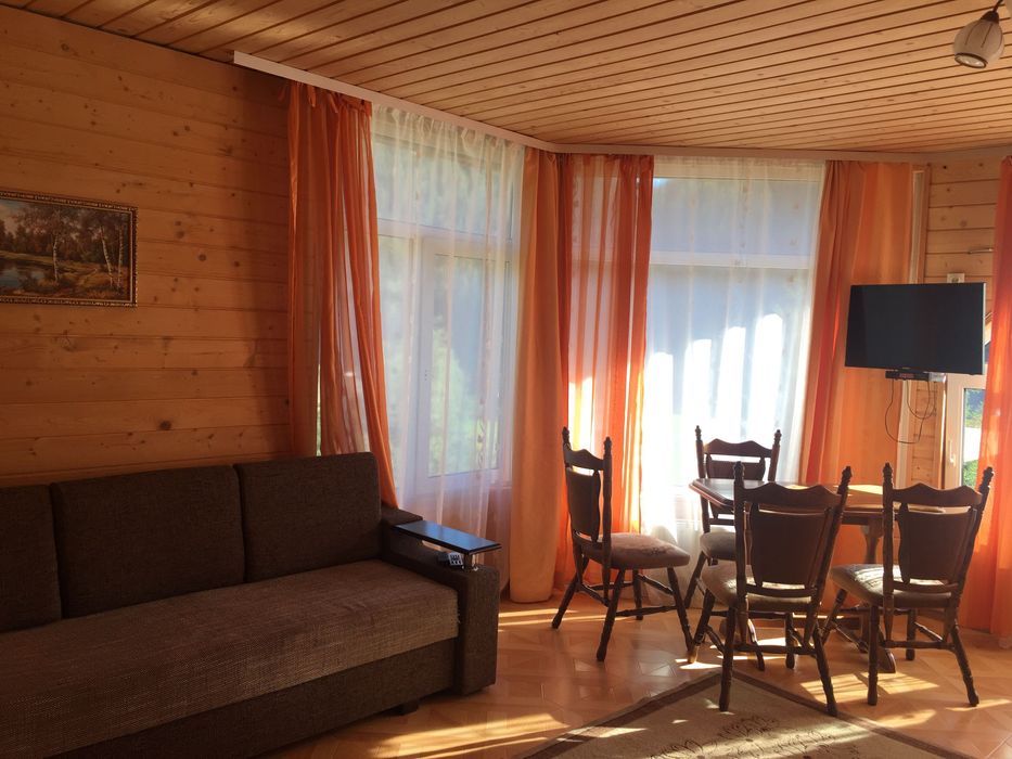 Відпочинок Табори Туристичні групи Котедж Кімнати Поляниця(Буковель)