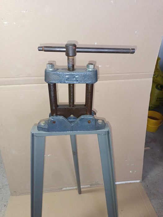 Pionierek imadło do rur