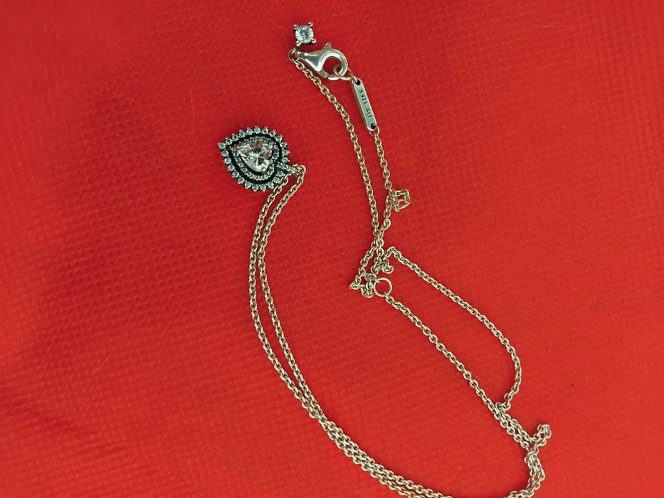 Colar coração de prata com brilhantes Pandora