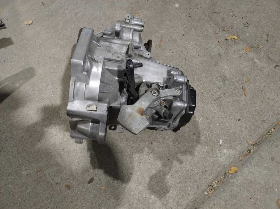 Skrzynia biegów QYE 2.0 TDI VW CADDY