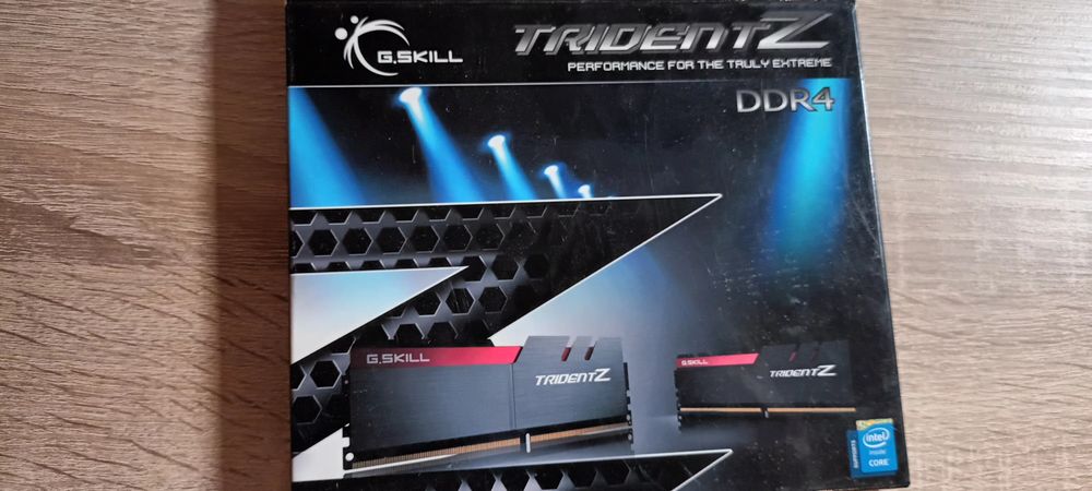 Оперативная память G.Skill Trident Z DDR4 16GB (2x8GB) 3200MHz Samsung