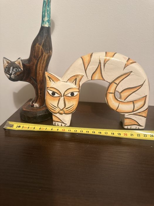 Koty figurki z drewna