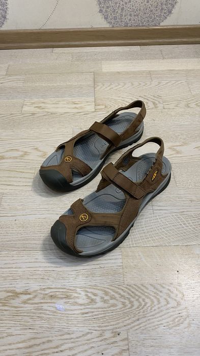 Сандалі Keen 43/27,5см  крокси Open Toe Teva Chaco Bedrock Hoka Birkenstock Xero Shoes Offroad Luna Sandals, Ecco, Merrell Crocs