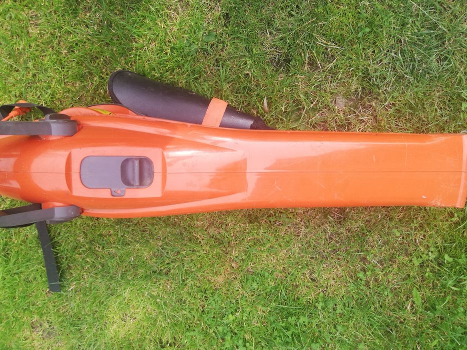 Dmuchawa do liści z funkcją odkurzania, Flymo