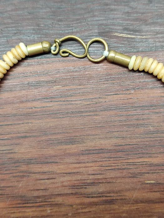 Etniczny naszyjnik z dużym medalionem – styl afrykański/boho handmade