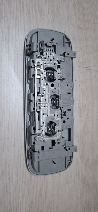 Lampka wewnętrzna VW PASSAT B6