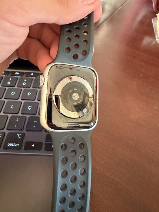 Apple Watch 4 - prata