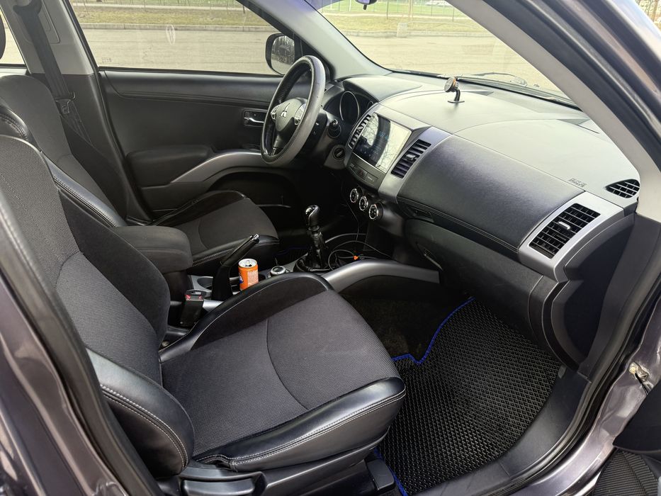 Мицубиси Аутлендер Mitsubishi Outlander XL 2,0 TDI