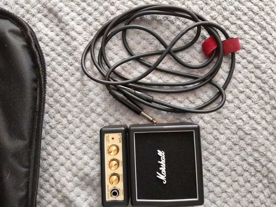 CAŁY ZESTAW Gitara elektryczna  Fender Squier Sonic Stratocaster  + pokrowiec + kabel + piec