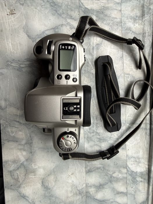 Canon 500 EOS  klasyk analogowy
