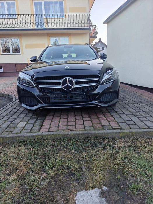 Mercedes-Benz Klasa C Mam na sprzedaż pięknego Mercedesa świeżo sprowadzonego z Niemiec.