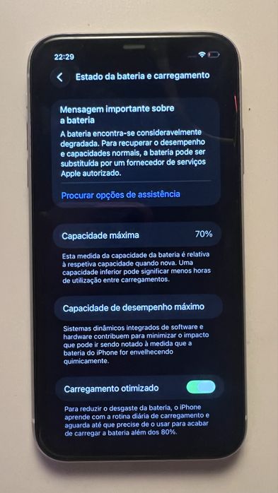 iPhone 11 128GB Branco Como Novo + 10 Capas + Caixa