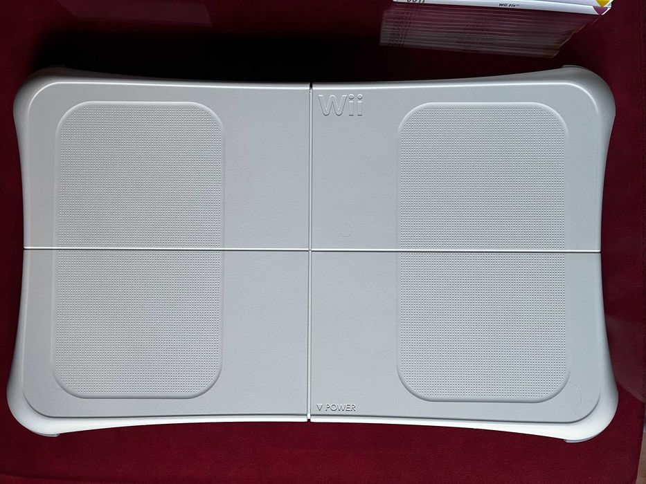 Nintendo Wii Completa + Balance Board + Jogos + 2 Comandos