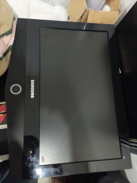 TV Samsung  ecrã 50cm