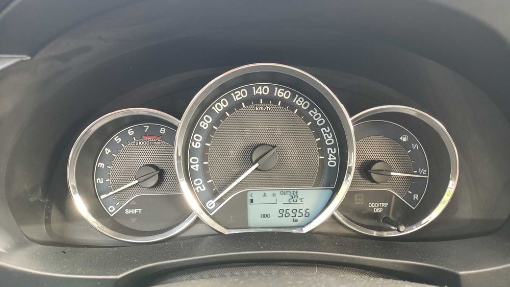 Toyota Corolla Premium + Tech