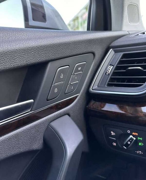 Продам Audi Q5 Premium+