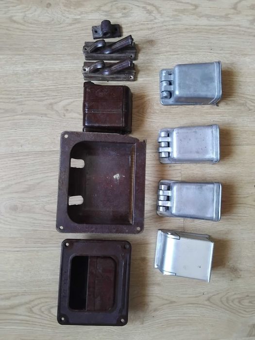 пепельницы ж\д вагона перевертыш  времен СССР алюминий бакелит