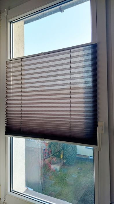 Rolety plisowane 2 szt. - 61 i 67 x 150 cm, plisy stan idealny