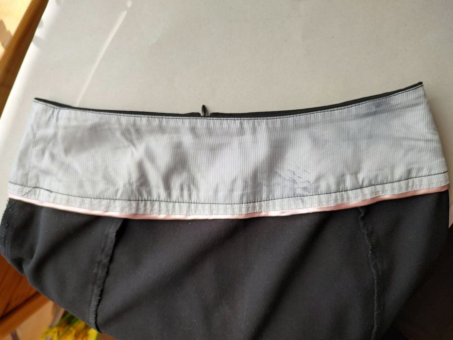 Ołówkowa spódnica czarna Orsay