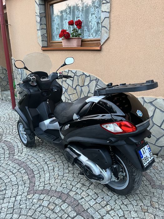 Piaggio MP3 400 mp-3