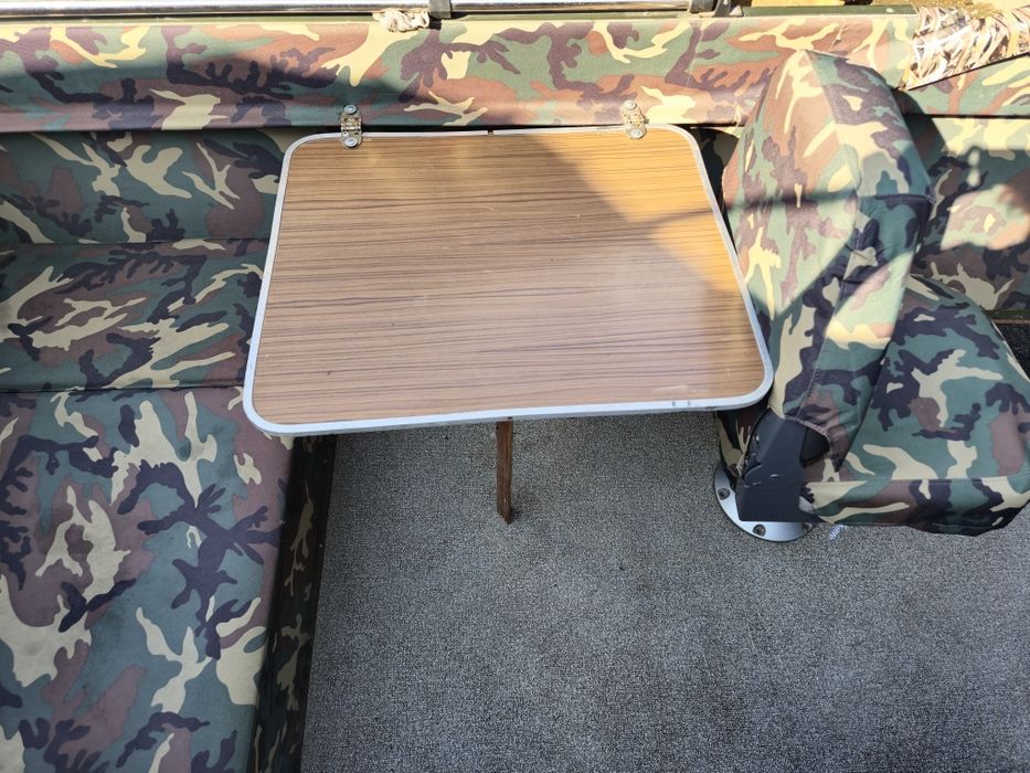 Катер прогулочный