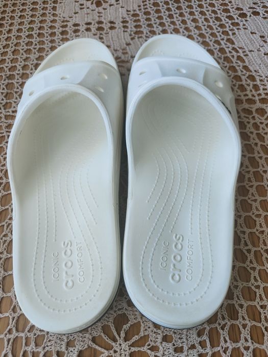 Klapki męskie crocs białe