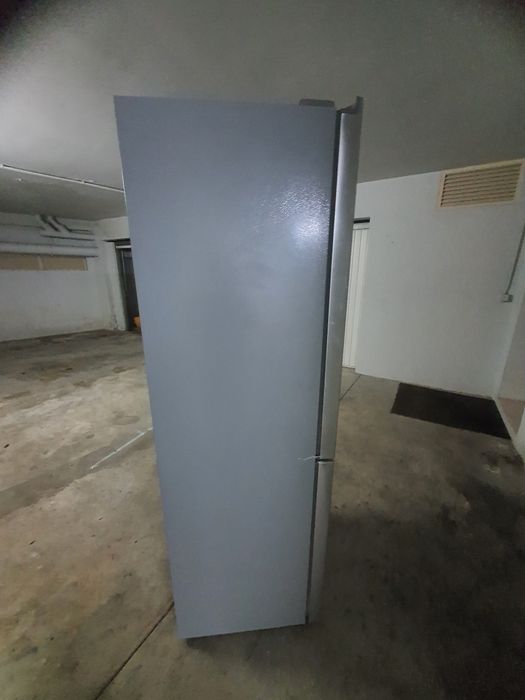 Frigorífico combinado em muito bom estado