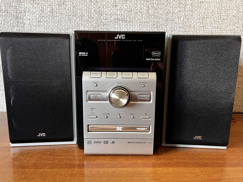 Міні музичний центр JVC (CD/DVD)