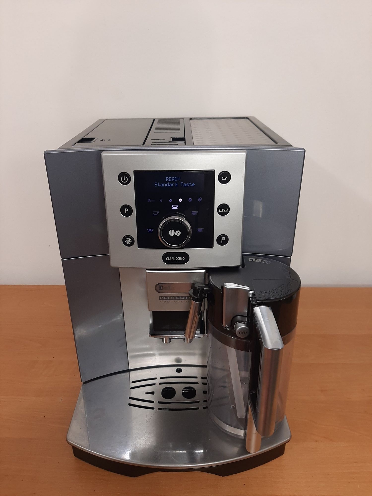 Кавовий апарат кофемашина Delonghi Perfecta Cappuccino капучино: 5 400 ...
