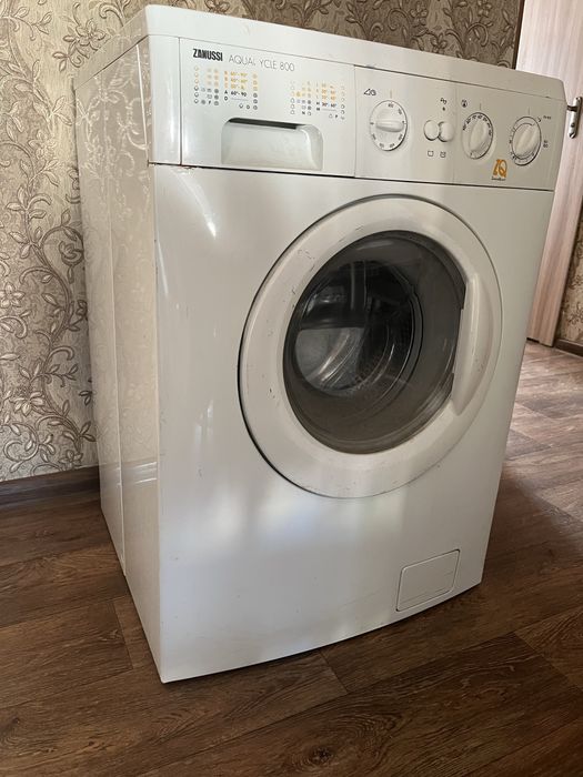 Стиральная машинка zanussi