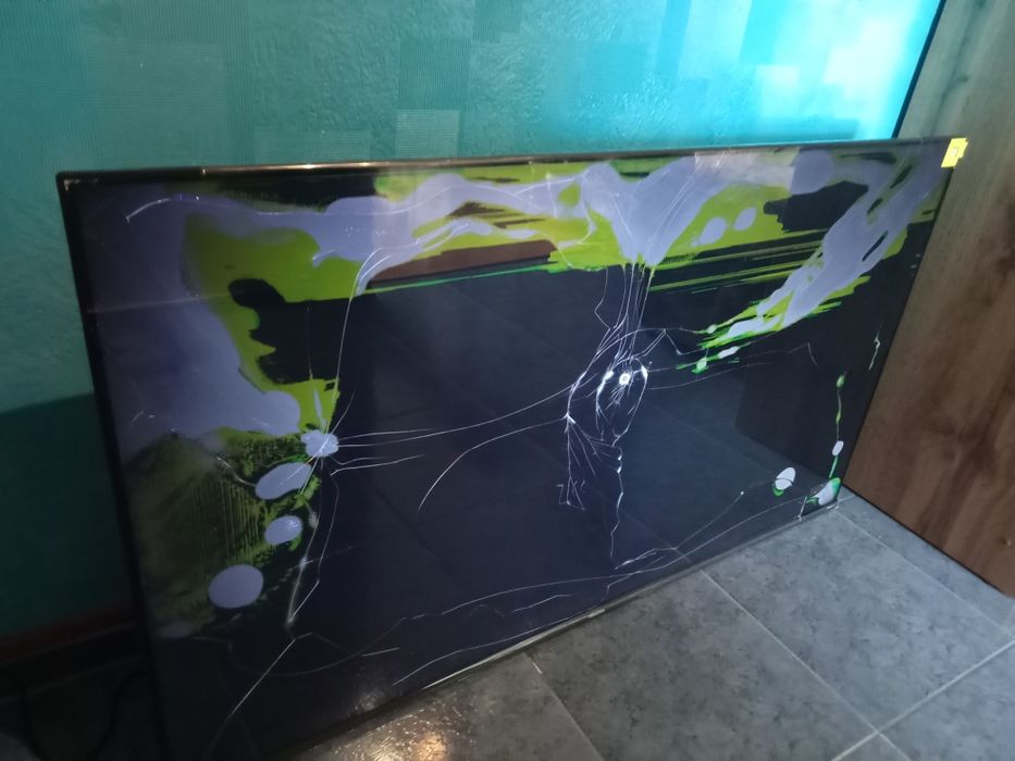 Продам телевізора Hisense 50"
