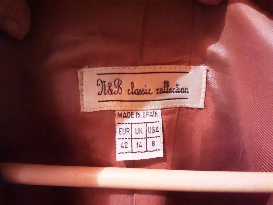 Blaser de Senhora. Cor de Tijolo. Número 42. Zara