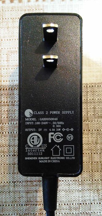 Продаю новий AC/DC адаптер живлення ''Intertek 5011112'' 5V 4A