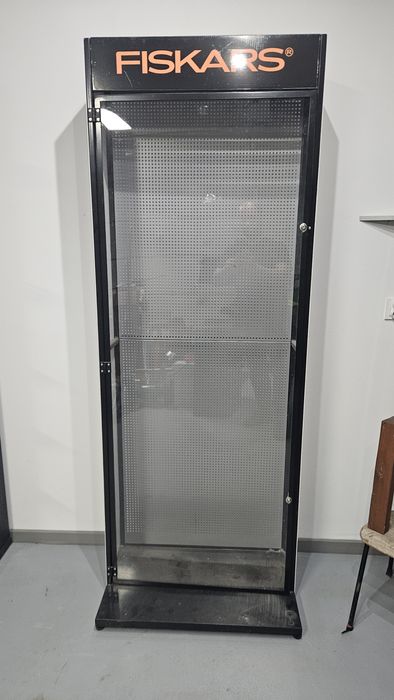 Szafa metalowa szklana Fiskars magazyn garaż + haki 2 kluczyki