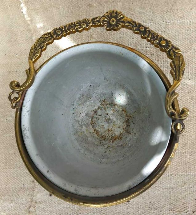 Caldeirinha de Água Benta em Latão com Aspersório Completo – Vintage
