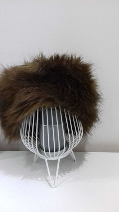 Czapka brązowa z futerka