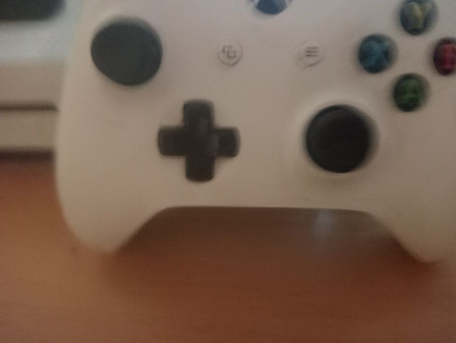 Xbox one s + 4 gry