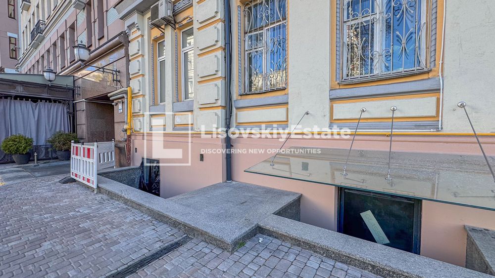 Без% Сдам Помещение 240м2, Чикаленка 31. Премьер Палац, Льва Толстого