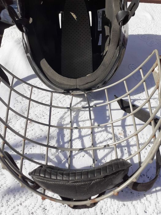 Захисний шолом BAUER