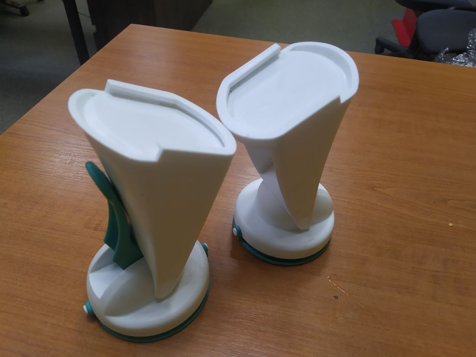 Тримач з присоскою