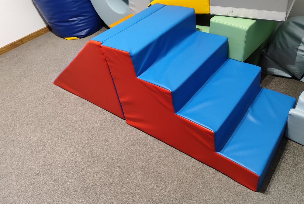 Schody ,ślizg terapeutyczny ,integracja sensoryczna