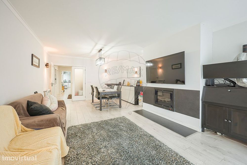 Apartamento T2 | 2 WC | Garagem | 5min a pé da praia