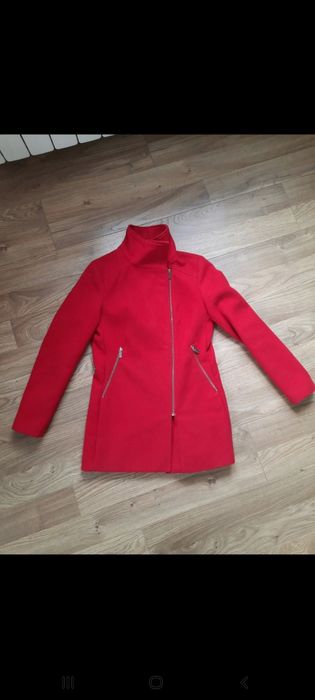 Czerwony płaszcz ze stójką Bershka 36, S