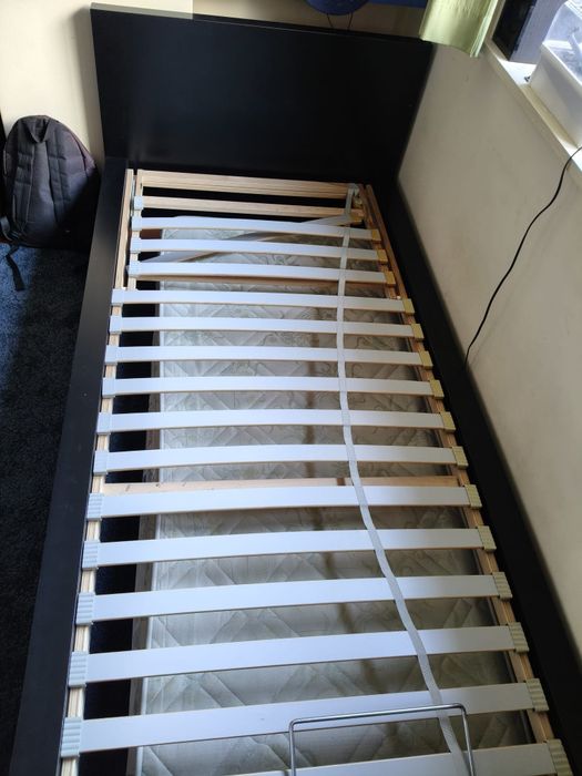 Cama de solteiro ikea