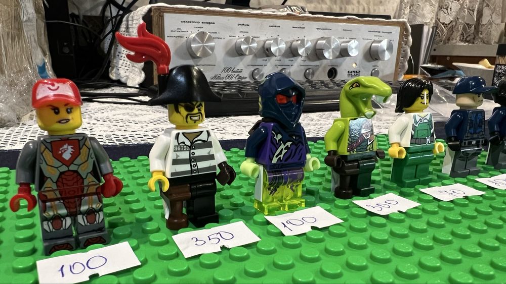 Фигурки Лего Lego оригинал лот 9
